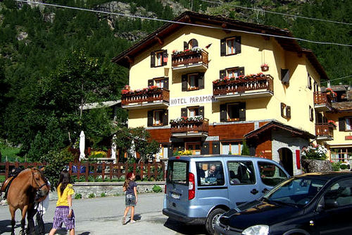 Hotel Ristorante Paramont Baulen ภายนอก รูปภาพ